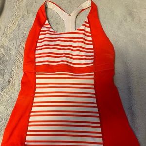 Lululemon Size 4 workout top.  Excellent condition.